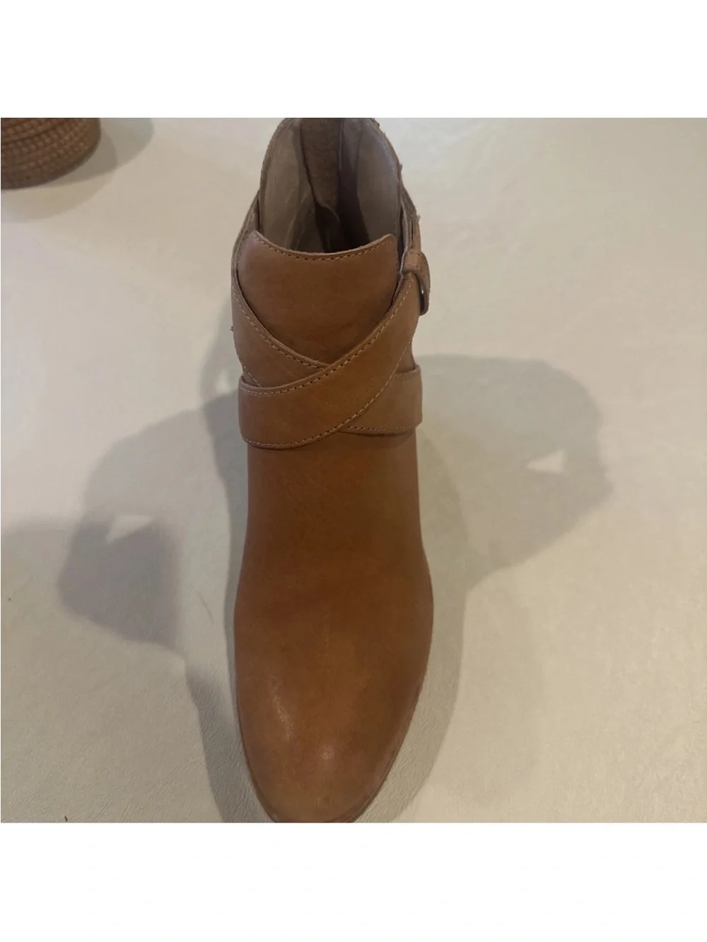 Eileen Fisher Ives Tumble Natural Tan leather Size 10 Cutout Booties Minimalist